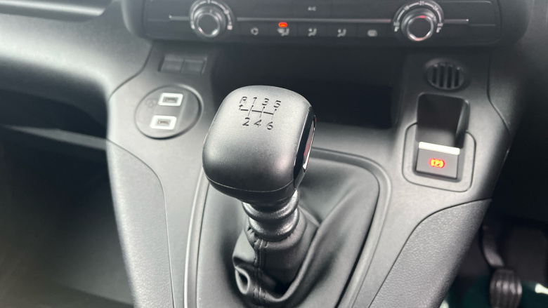 Peugeot Partner Long Diesel 1.5 BlueHDi 100 Professional Plus Van